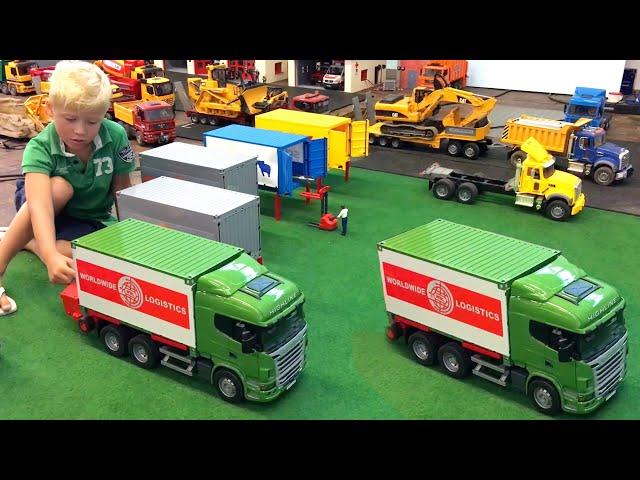 BRUDER Trucks  CONTAINER TERMINAL  Bruder Baustellenfahrzeuge, Toytrucks, Container LKW