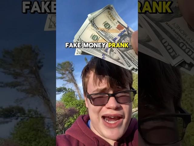 Fake money prank on my sister! #fakemoney