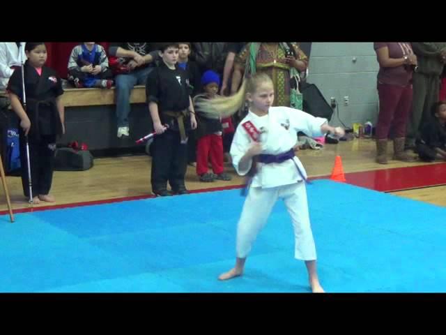 Staci performing Tokoshi Kama Kata Ni