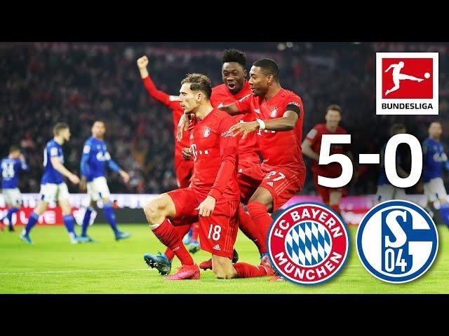 FC Bayern München vs. Schalke 04 I 5-0 I Lewandowski's Record & More