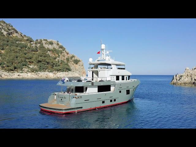 BERING 77 STEEL EXPLORER YACHT