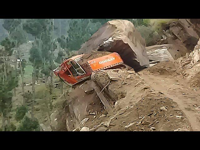 Heavy Equipment Operator IDIOTS | WISE Fails Compilation - Biggest Truck, Excavator Fail Win Skills