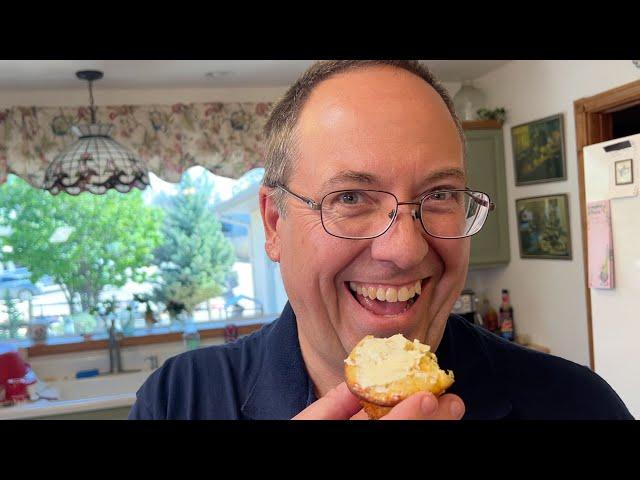 My Husband Can't Stop Eating These! Easy Garlic Cheese Muffin Recipe