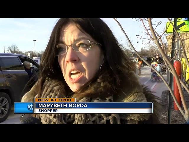 Sam's Club customers flood West Allis store after closing announcement