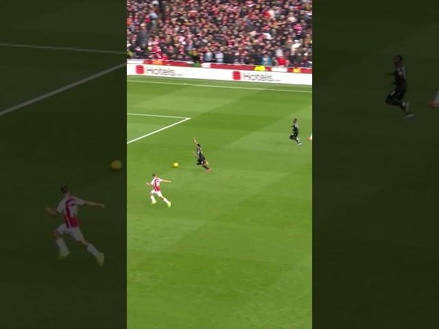 From goalkeeper to goal scored in 10 seconds! Trossard vs Crystal Palace