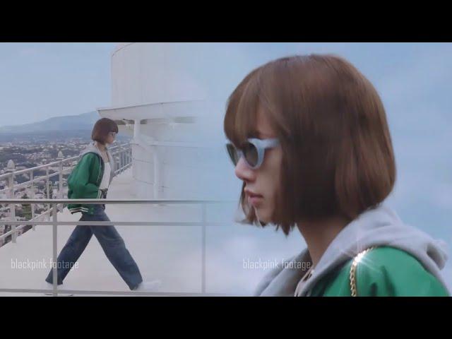 Blackpink's Lisa Walks Her First Runway for Celine Spring/Summer 2022 [HD]