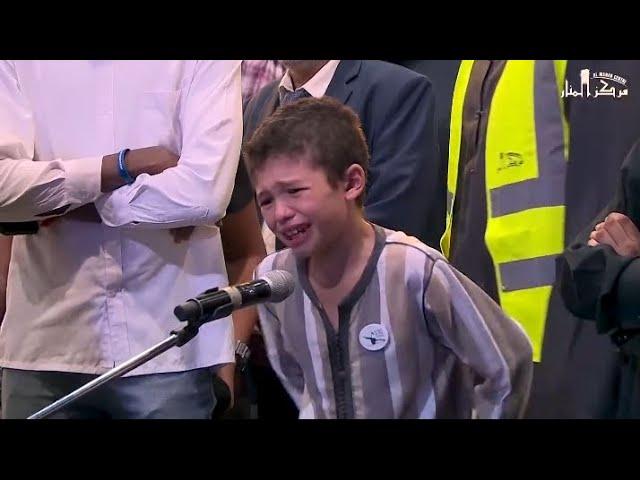 بكاء الطفل الأجنبي الذي أدهش الشيخ على رحيل شهر_رمضان...The child who cried for the month of Ramadan