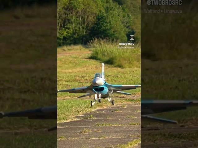 F-16C Viper Landing #aviation #rc #rcplane