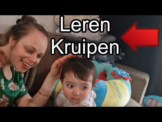 Amara Is 9 Maanden. Leren Kruipen. Opruimen En  Slecht Slapen Sinds De Slaap Coach.     RILANA KAUR