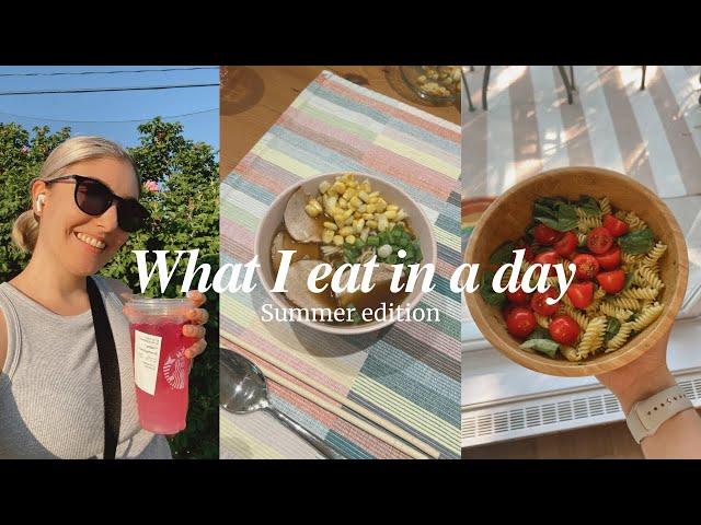 What I eat in a day: Recette de ramen maison, salade d’été & snacks 