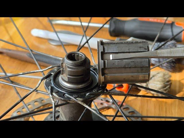 How to fix/service rear hub & freehub body.