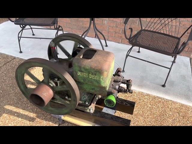 John Deere 1-1/2hp type E Hit and Miss engine brought back to life