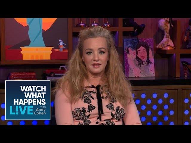 Wendi McLendon-Covey Defends Kevin Hart | WWHL