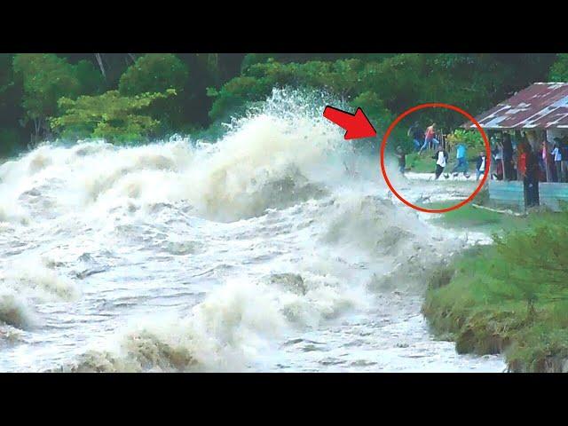 30 Moments Filmed Second Before Disaster