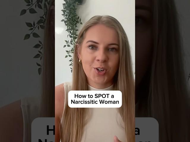 How to SPOT a Narcissistic Woman. #datingcoach #narcissistic #relationshipcoach #narcissism #dating