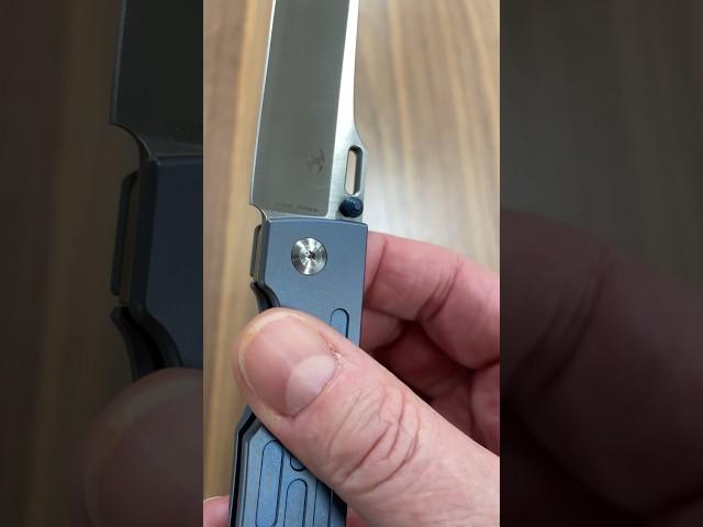 THE WEIRDEST KNIFE THIS COMPANY MADE #edcknife #everydaycarry #edc #knife