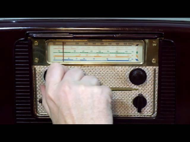 1952: Telefunken Röhren- Kofferradio Kurzwellenempfänger Bajazzo 753BK - Sondermodell 4 x Kurzwelle