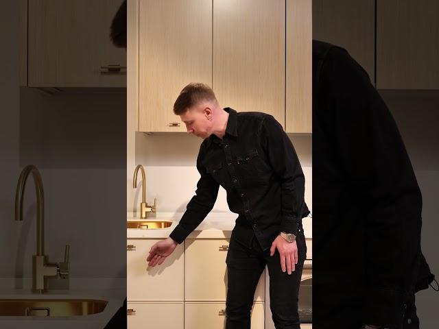 Экономьте пространство на кухне — устанавливаем П-образные шкафы под мойку!  #мебельназаказ
