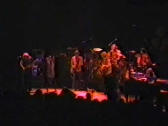 Grateful Dead 12-3-81 Dane County Coliseum Madison WI