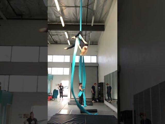 BEAUTIFUL BACK BALANCE FLOW #shorts #aerialsilks