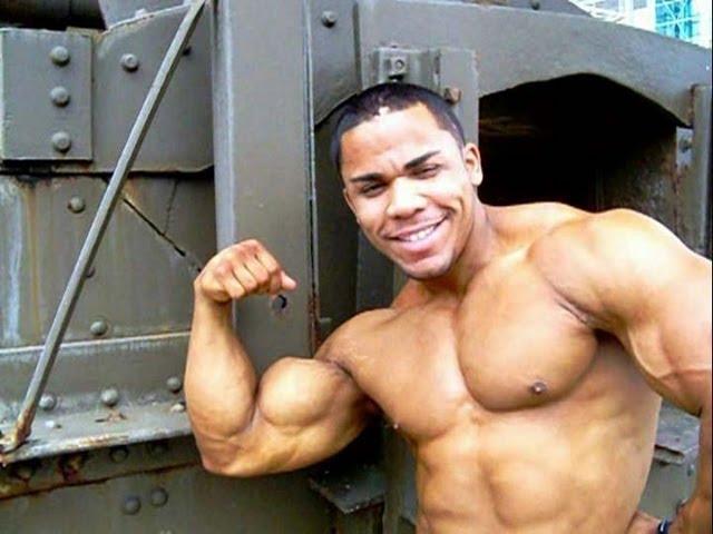 Bodybuilder Jonathan Irizarry 2010 training and posing bodybuilding DVD preview