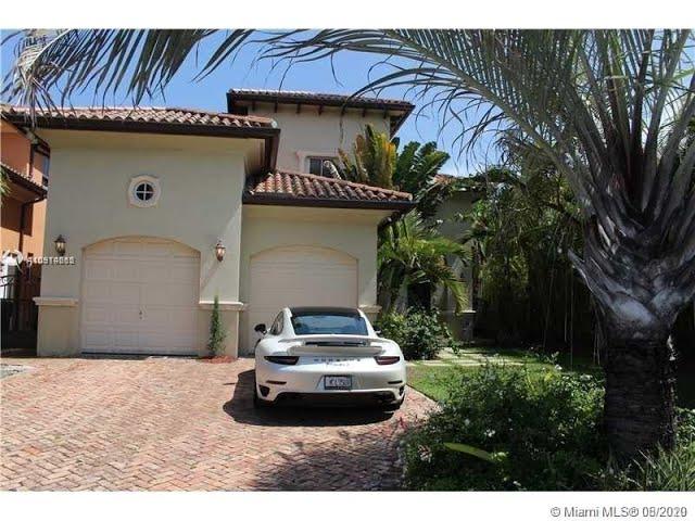 GORGEOUS WATERFRONT POOL HOME CORAL GABLES - SCHENLEY PARK AREA FOR RENT 3 BEDROOM/3 BATHROOM + DEN