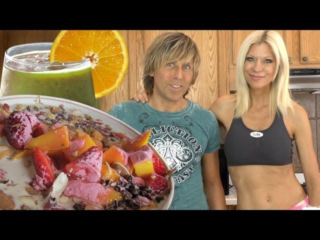 SUPER HEALTHY FAST RAW FOOD BREAKFAST with Markus Rothkranz, Cara Brotman