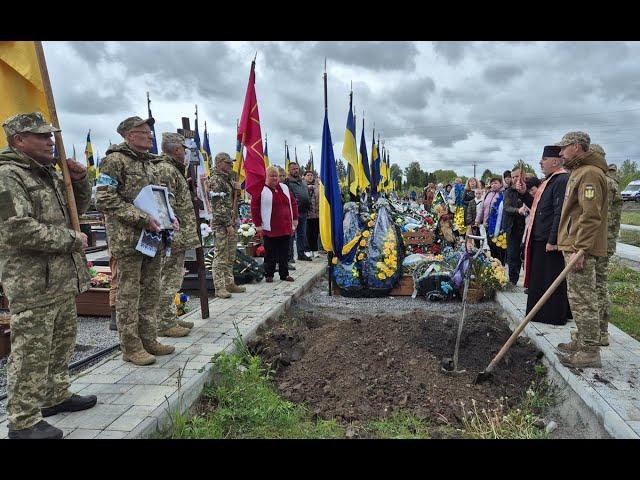 В Бердичеві попрощались з Героєм-десантником Дмитром Бачинським