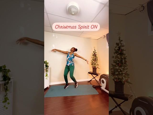 What a beautiful season to keep moving… don’t stop now! #loseweight #dancecardio #workout #christmas