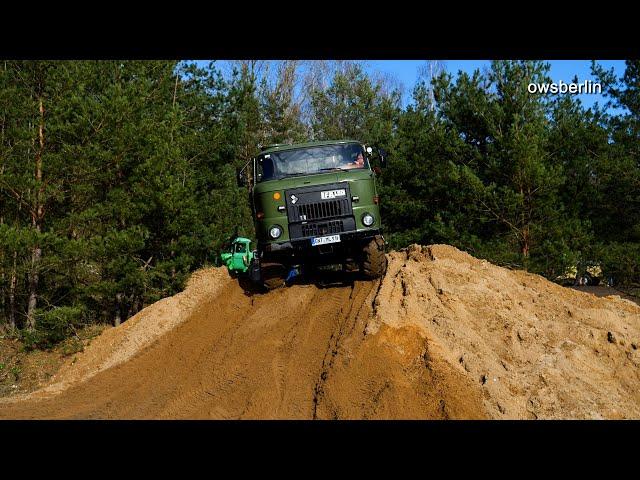 IFA L60 4x4 kämpft sich durch Kiesgrube