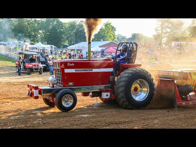 Pro Farm Tractors at Boonsboro MD - July 19 2022