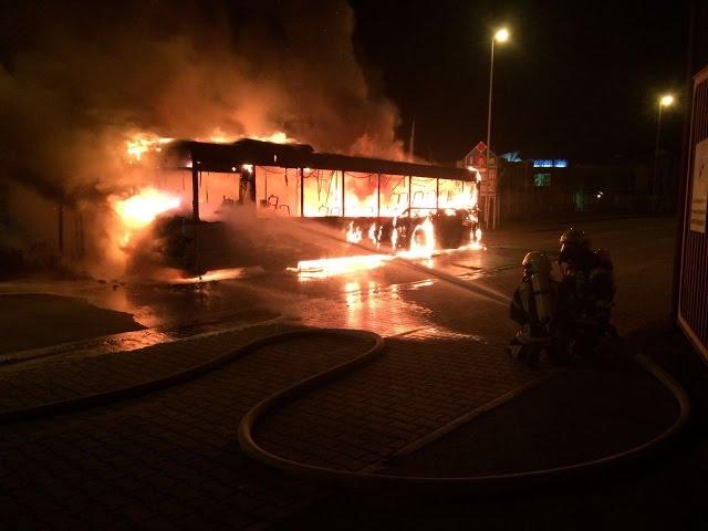 Linienbus vollständig ausgebrannt in Niederkassel-Mondorf am 16.02.16