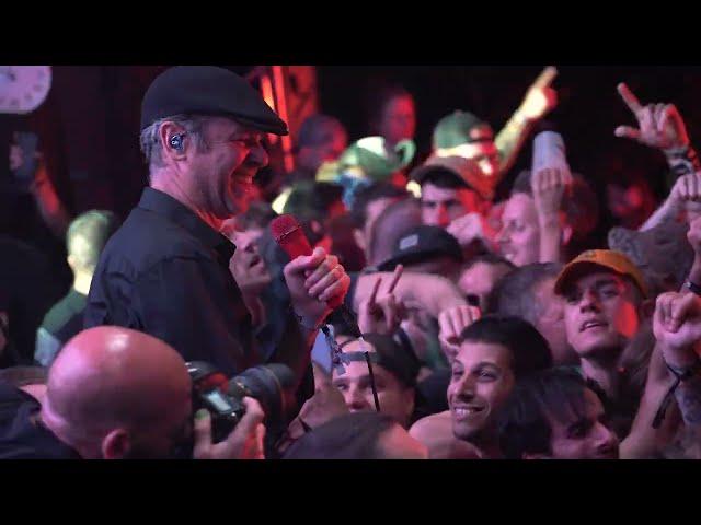 THE BOUNCING SOULS - True Believers (Multicam) live at Punk Rock Holiday 2.2