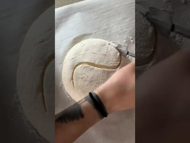 Another day, another scoring video #breadbaking #sourdoughforbeginners #sourdoughstarter #baking