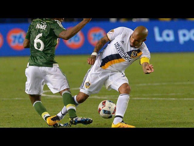 Nigel de Jong suspended 3 games for tackle on Nagbe