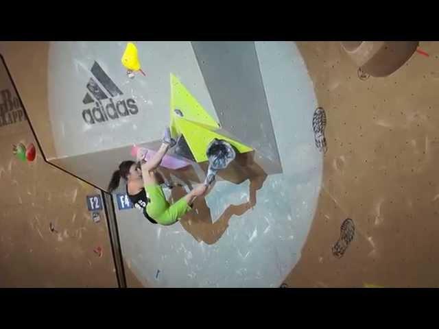 Spektakulärer Abgang von Jule Wurm im Boulderweltcup Finale in Grindelwald