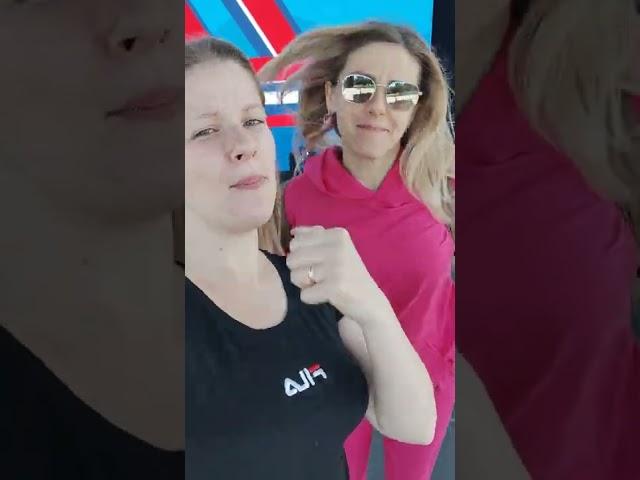Саундчек в Каспийске. Кристина Древаль и Наталья Качура