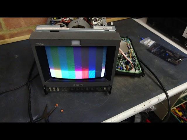 Sony PVM-9041QM / 6041QM  Repairing Black & White Picture Fault.