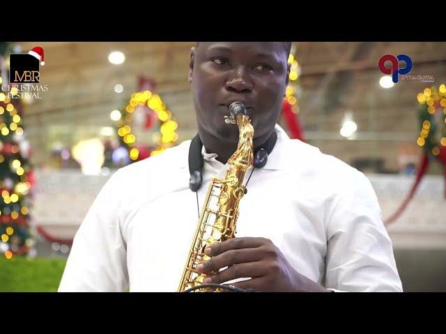 Soulful Sax Performance: Captivating Travelers at MMA2 Terminal