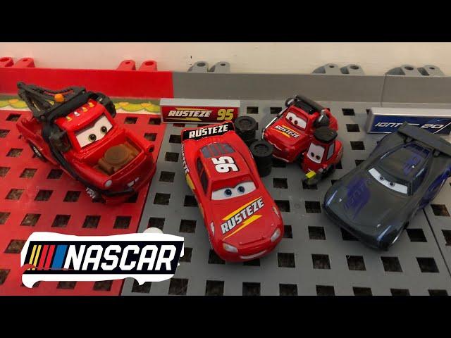 Mattel Pixar Cars 2021 NASCAR Lightning McQueen, Jackson Storm, Chief Mater, Pit Crew Luigi & Guido