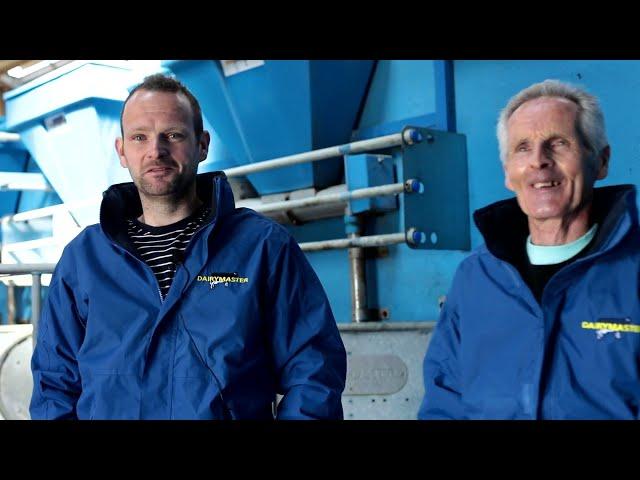 Milking 90 cows through an 18 unit Dairymaster Swiftflo Swing Parlour