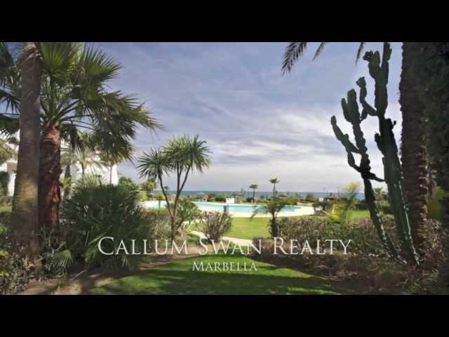 Frontline beach apartment in Costalita, Estepona, Spain