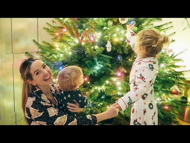 Decorating The Christmas Tree & Keeping The Spark In Our Relationship | Vlogmas Day 2