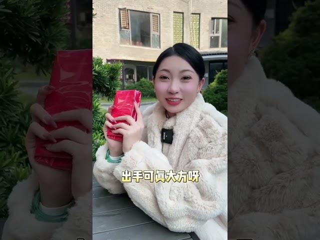 果敢翡翠丨不惜成本送給保姆的翡翠手鐲，很少有這麼好的主僕關係 #shorts #翡翠 #翡翠玉 #珠寶 #首飾 #jewellery