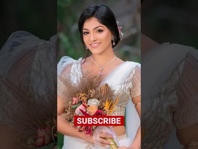 සාරියට දසුනිගේ හැඩ බලන්නකෝ / Dasuni sinethma