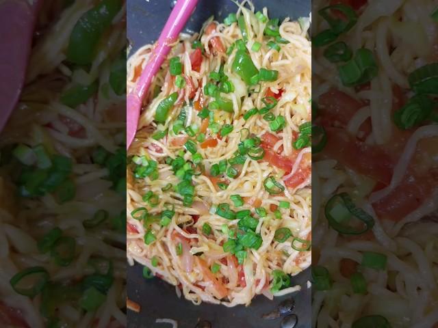 Veg Hakka Noodles #foodblogger #trending #viral #youtubeshorts #shorts #trend #vaishalikahale