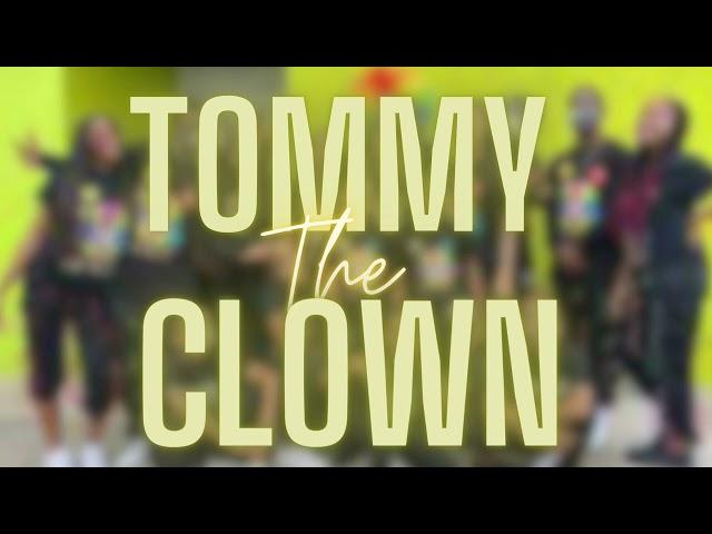 TOMMY THE CLOWN - SCOPE THE SCENERY OUT! 