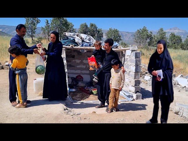 A long-standing meeting: Amir's sadness at seeing the destruction of Elham's hut and her children