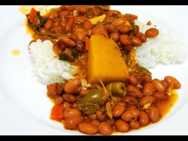 Boricua Style Habichuelas Guisadas Frescas (Stewed beans from Scratch)