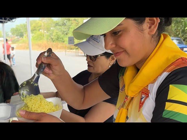 Vendiendo Comida porque no tenemos Dinero para el Campori ~ Saida ZC ~ 